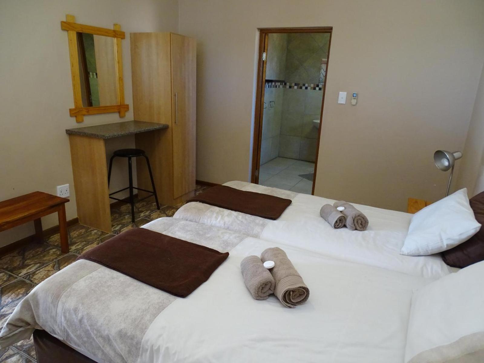 Eden Chalets Виндхук Номер фото